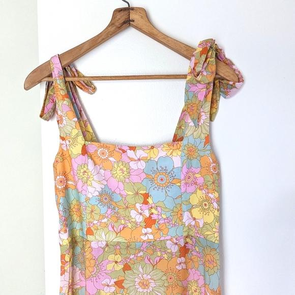 Sold on M! Show Me Your Mumu Claire Midi Dress ~ Groovy Blooms - Picture 3 of 12